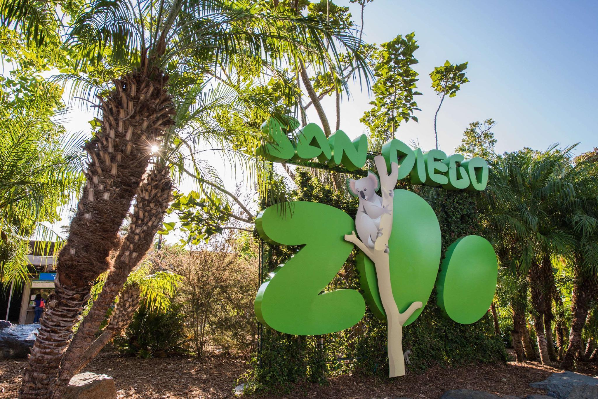 Ramada By Wyndham Near Seaworld / Mission Beach San Diego Exterior photo